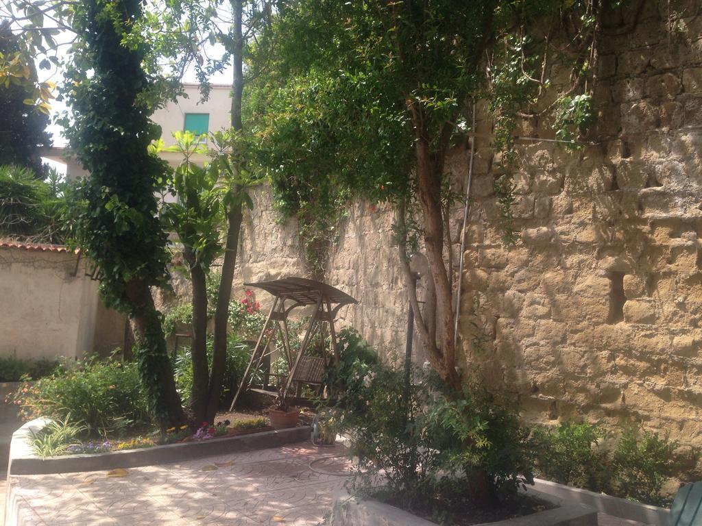 Al Castello Bed & Breakfast Naples